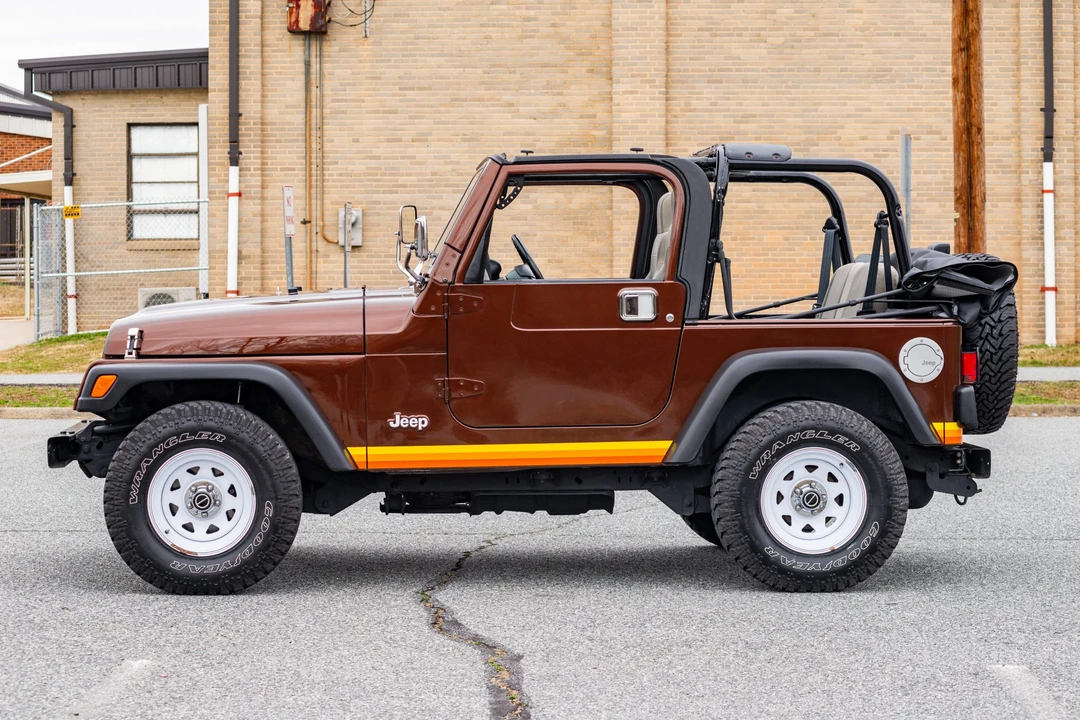 2004 Jeep TJ Wrangler - Image 9 of 31
