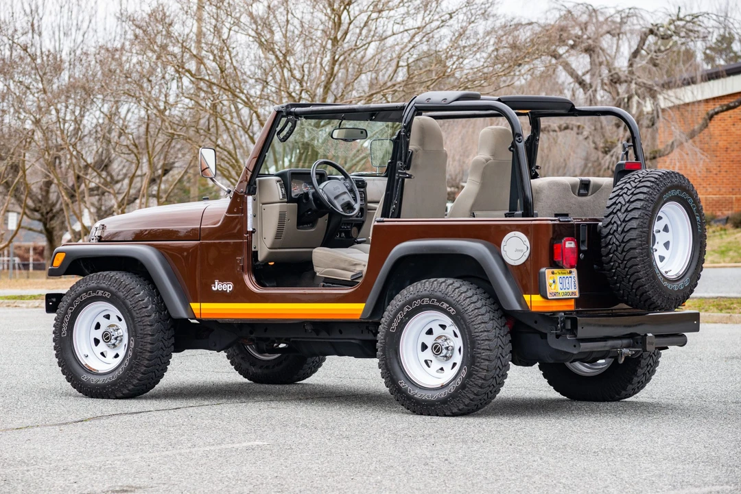 2004 Jeep TJ Wrangler - Image 17 of 31