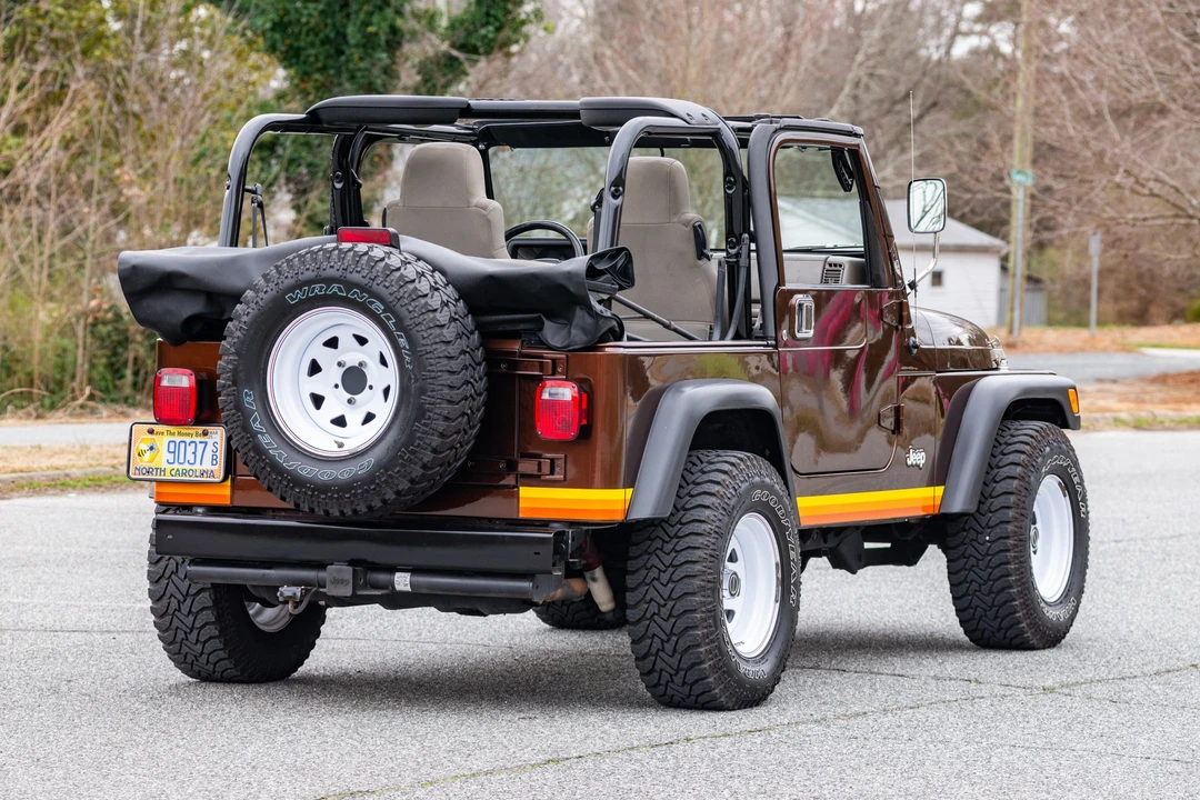 2004 Jeep TJ Wrangler - Image 11 of 31