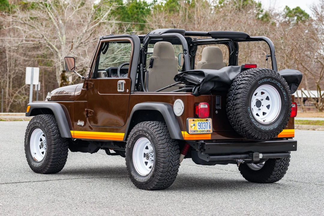 2004 Jeep TJ Wrangler - Image 10 of 31