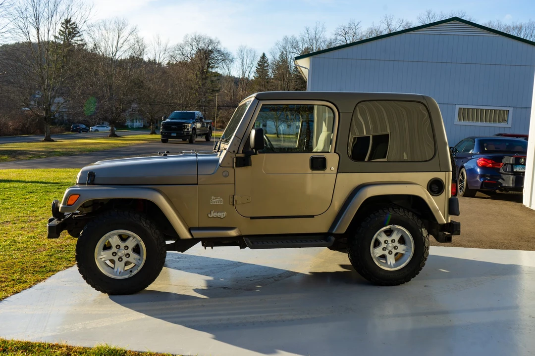 2004 Jeep TJ Wrangler - Image 2 of 31