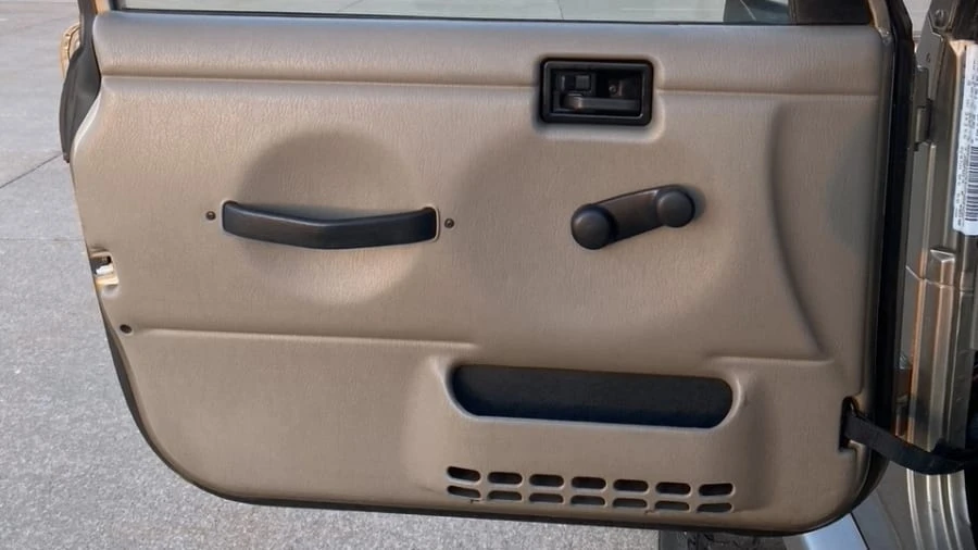 2004 Jeep TJ Wrangler - Image 3 of 17
