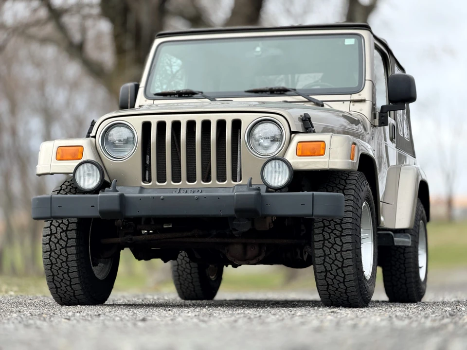 2004 Jeep TJ Wrangler - Image 2 of 31