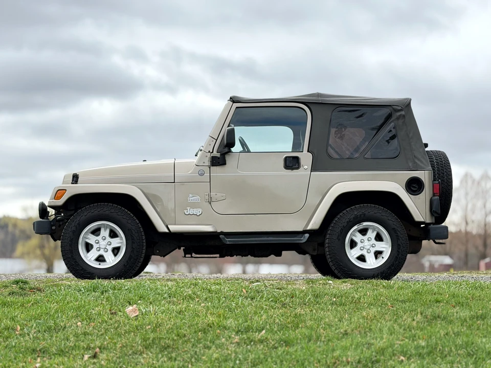 2004 Jeep TJ Wrangler - Image 9 of 31