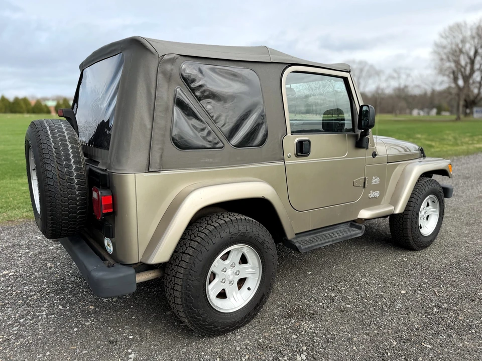2004 Jeep TJ Wrangler - Image 19 of 31