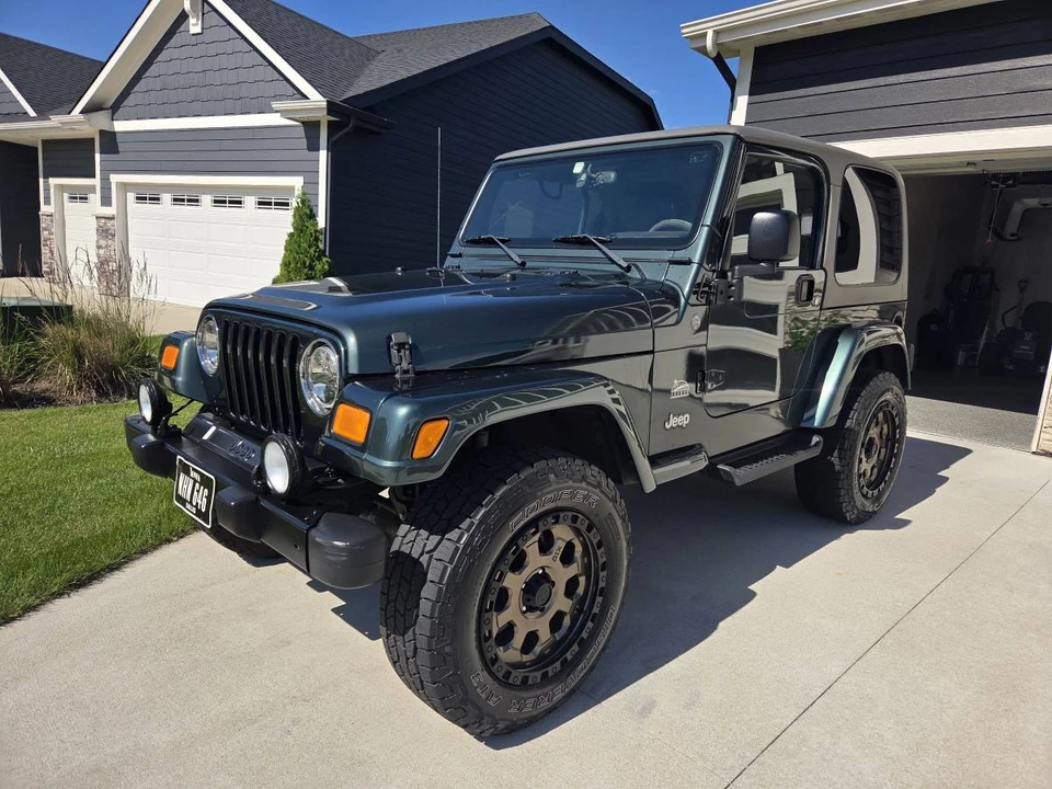 2004 Jeep TJ Wrangler - Image 2 of 18