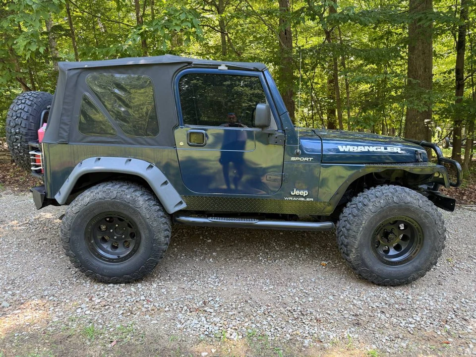 2004 Jeep TJ Wrangler - Image 2 of 8