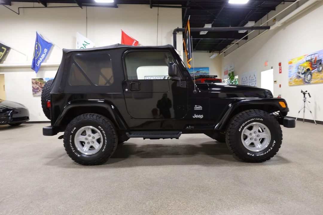 2004 Jeep TJ Wrangler - Image 17 of 31