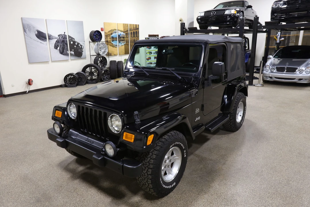 2004 Jeep TJ Wrangler - Image 2 of 31