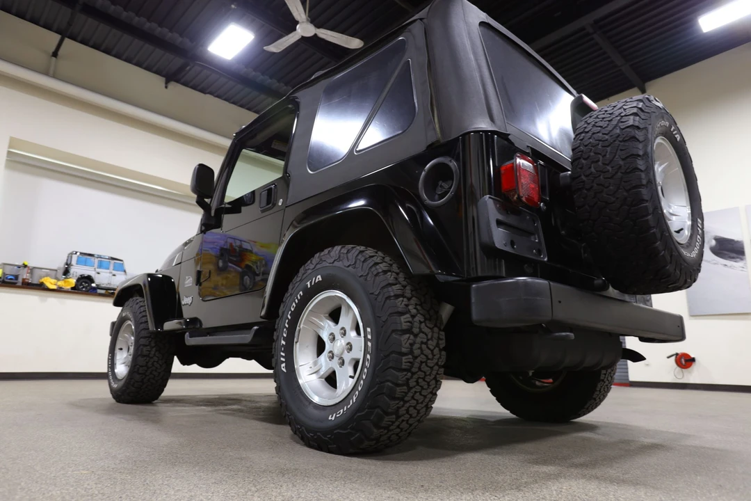 2004 Jeep TJ Wrangler - Image 10 of 31