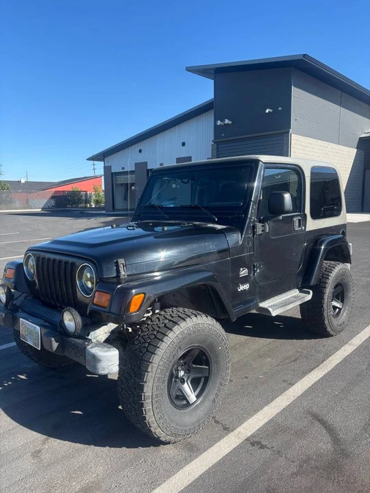 2004 Jeep TJ Wrangler - Image 2 of 12