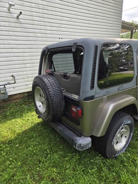 2004 Jeep TJ Wrangler - Image 12 of 15