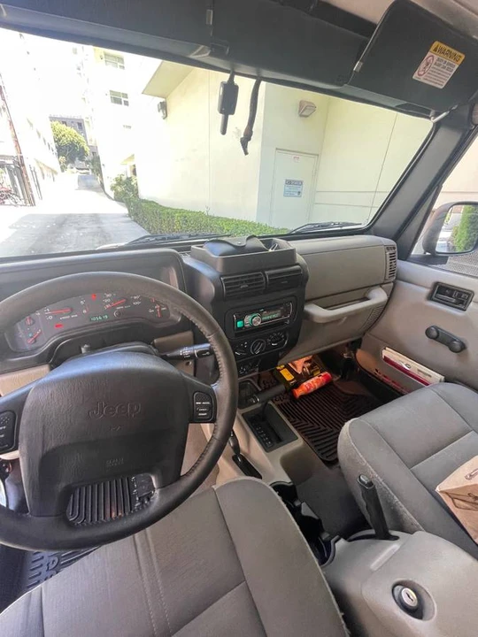 2004 Jeep TJ Wrangler - Image 10 of 15