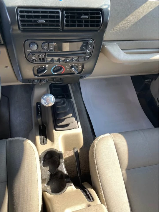 2004 Jeep TJ Wrangler - Image 4 of 5