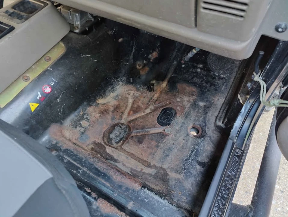 2004 Jeep TJ Wrangler - Image 10 of 20