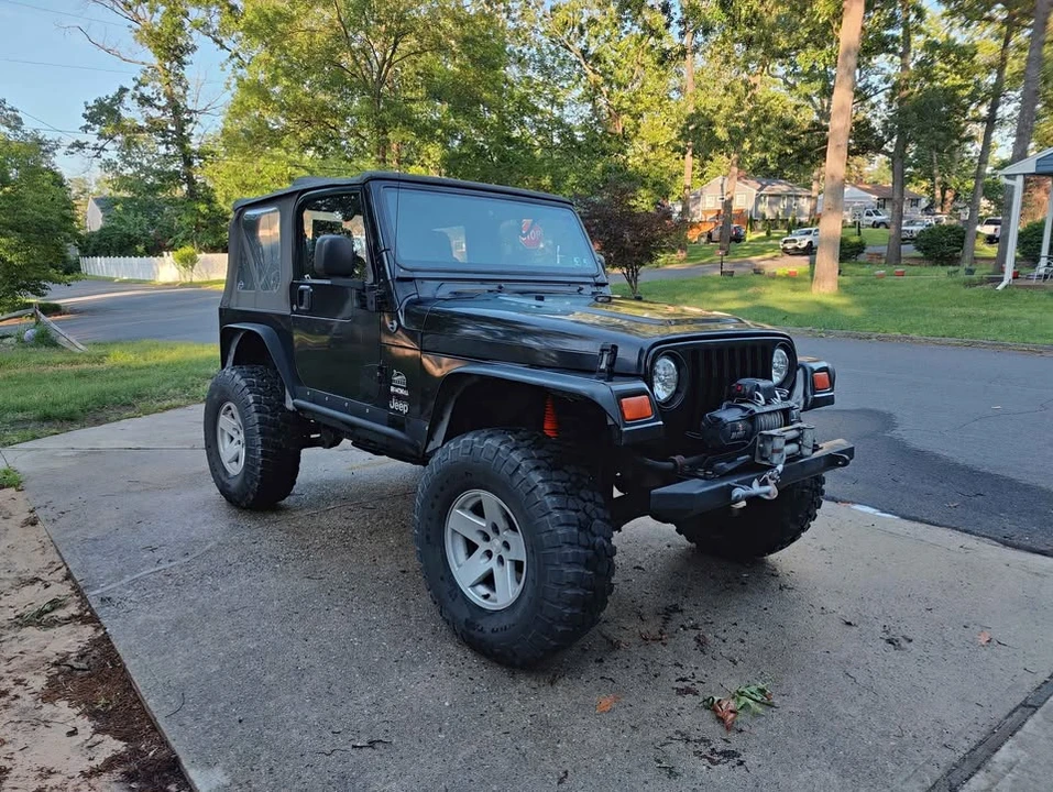 2004 Jeep TJ Wrangler - Image 15 of 20