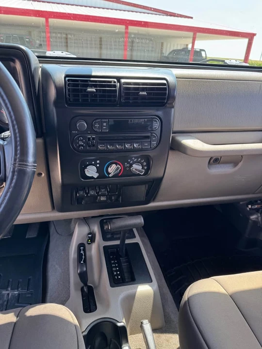 2004 Jeep TJ Wrangler - Image 13 of 17