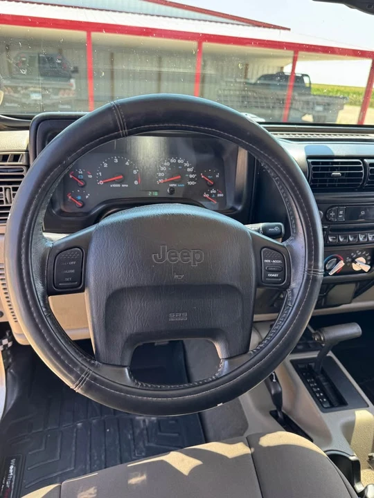 2004 Jeep TJ Wrangler - Image 11 of 17