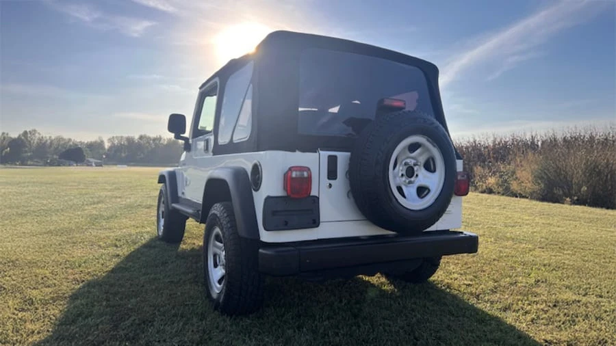 2004 Jeep TJ Wrangler - Image 5 of 17