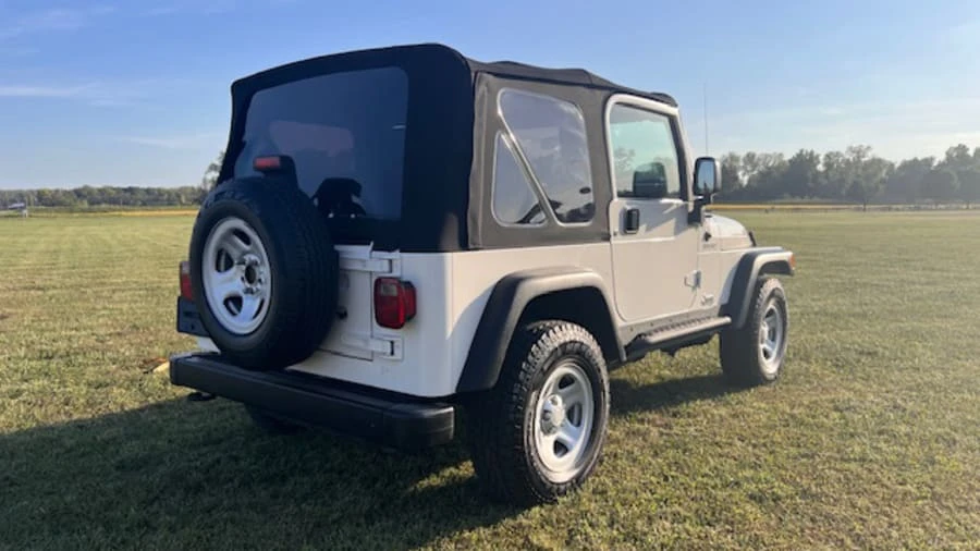 2004 Jeep TJ Wrangler - Image 3 of 17