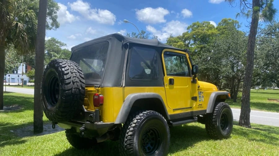2004 Jeep TJ Wrangler - Image 3 of 12