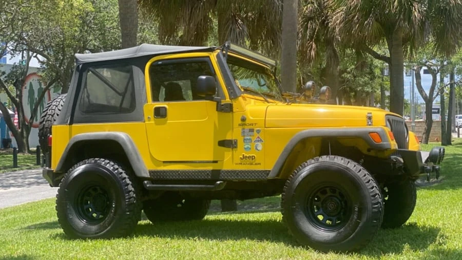 2004 Jeep TJ Wrangler - Image 11 of 12
