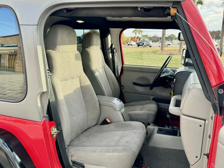 2004 Jeep TJ Wrangler - Image 18 of 19
