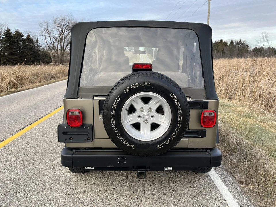 2004 Jeep TJ Wrangler - Image 10 of 31
