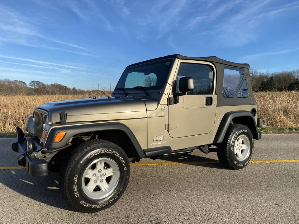 2004 Jeep TJ Wrangler - Image 15 of 31