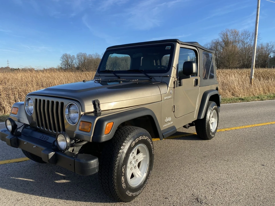 2004 Jeep TJ Wrangler - Image 2 of 31
