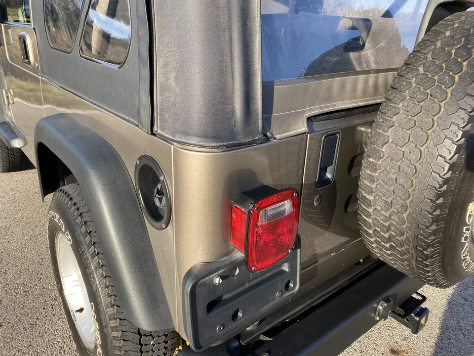 2004 Jeep TJ Wrangler - Image 30 of 31