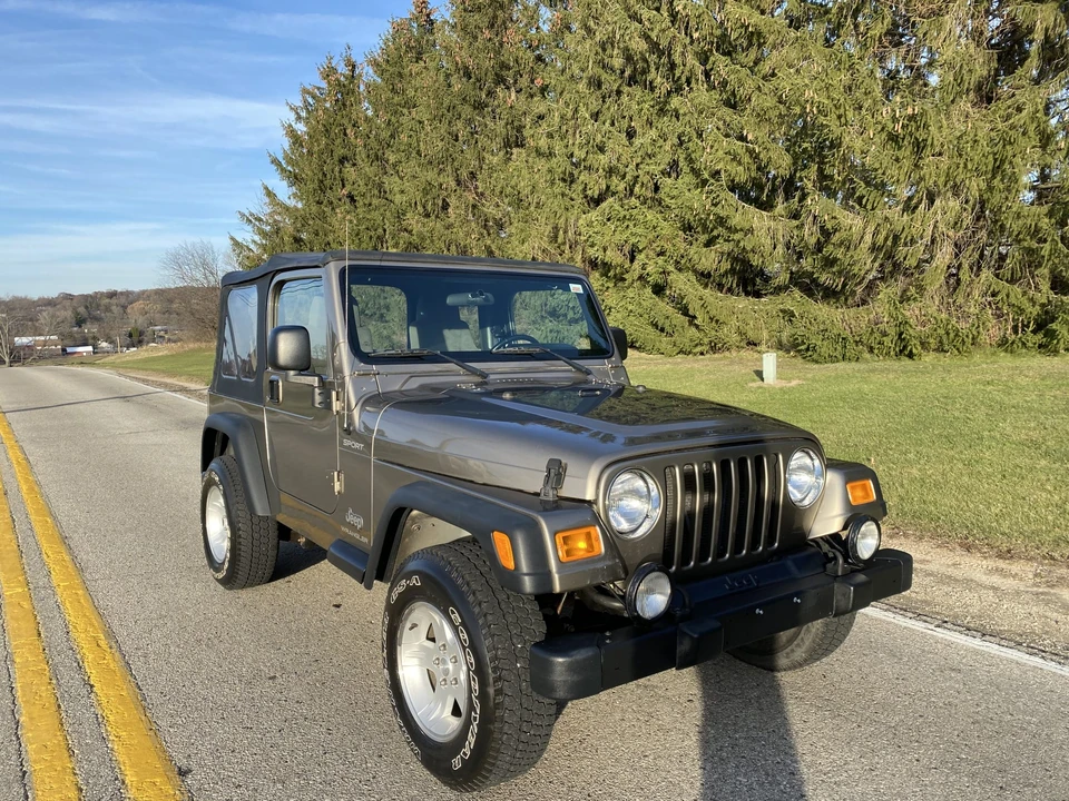 2004 Jeep TJ Wrangler - Image 5 of 31