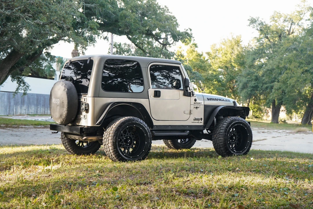 2004 Jeep TJ Wrangler - Image 9 of 31