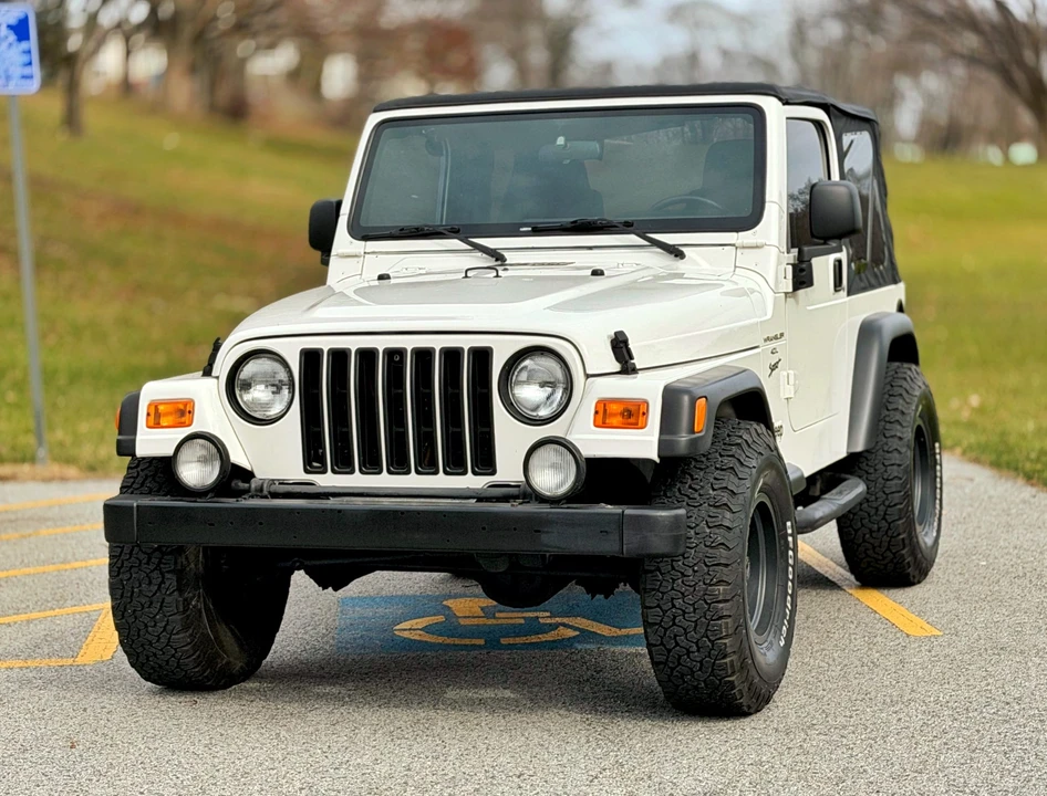2004 Jeep TJ Wrangler - Image 2 of 31