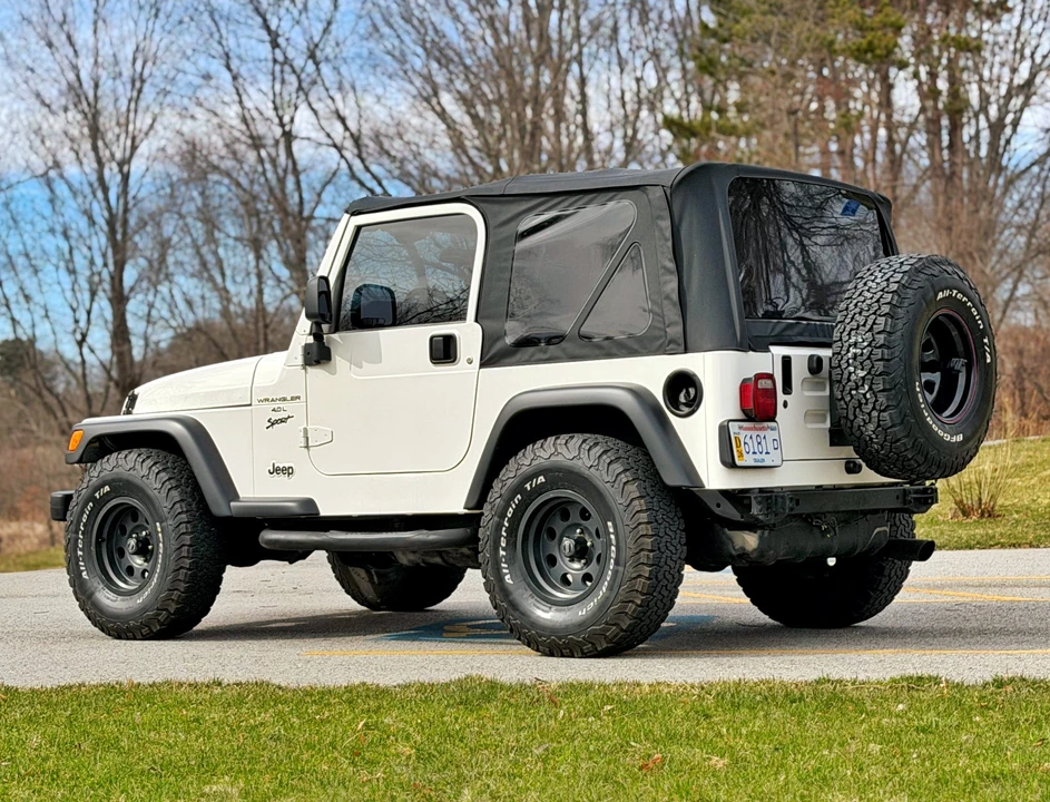 2004 Jeep TJ Wrangler - Image 15 of 31