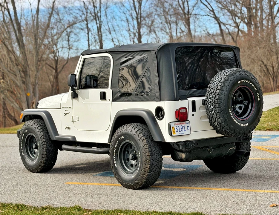 2004 Jeep TJ Wrangler - Image 17 of 31