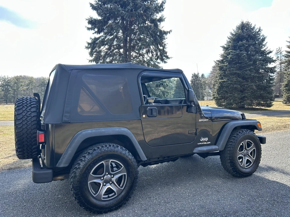 2004 Jeep TJ Wrangler - Image 18 of 31