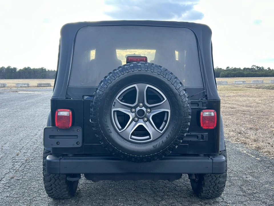 2004 Jeep TJ Wrangler - Image 15 of 31