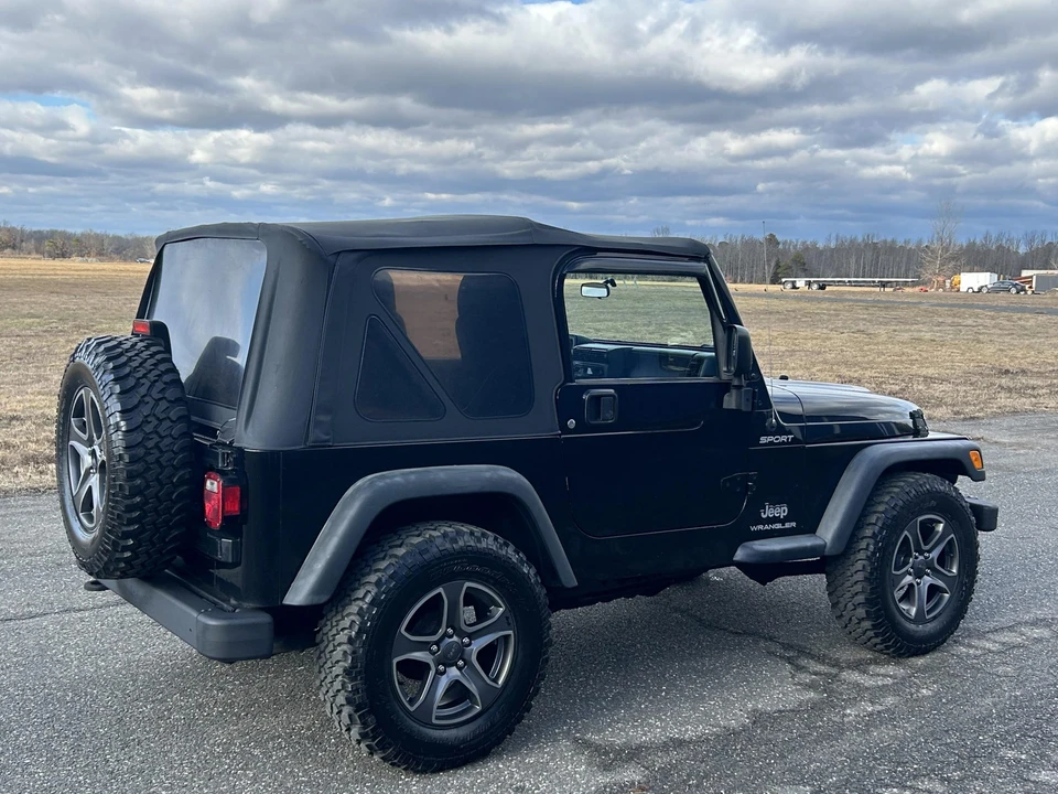 2004 Jeep TJ Wrangler - Image 17 of 31