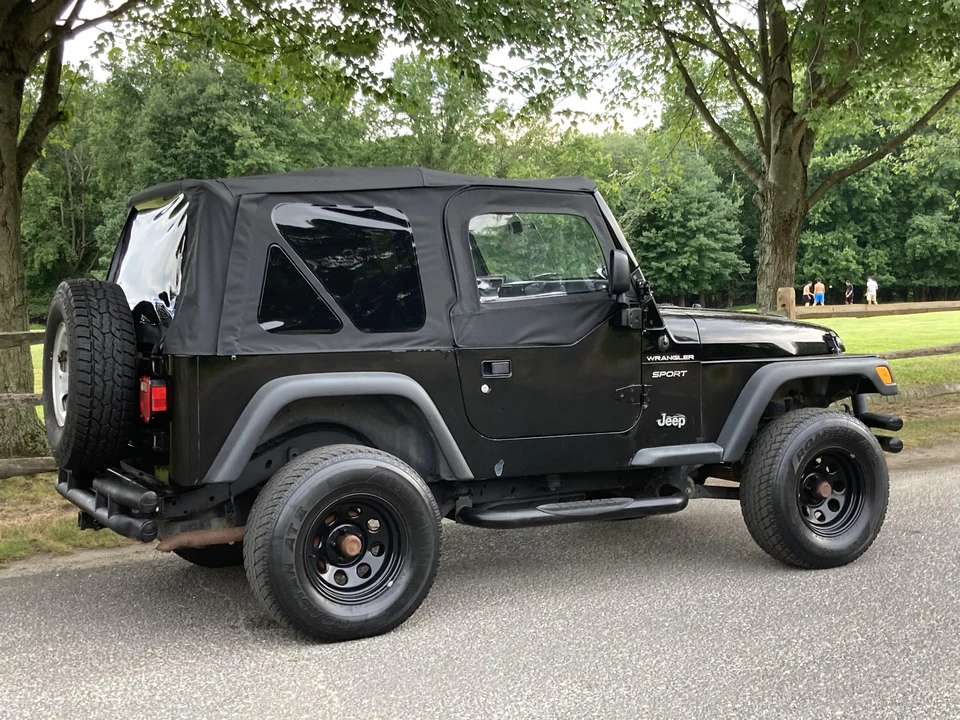 2004 Jeep TJ Wrangler - Image 15 of 31