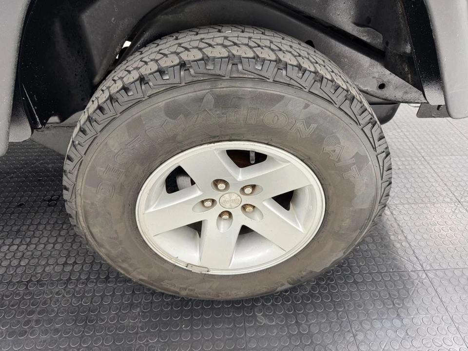 2004 Jeep TJ Wrangler - Image 18 of 21