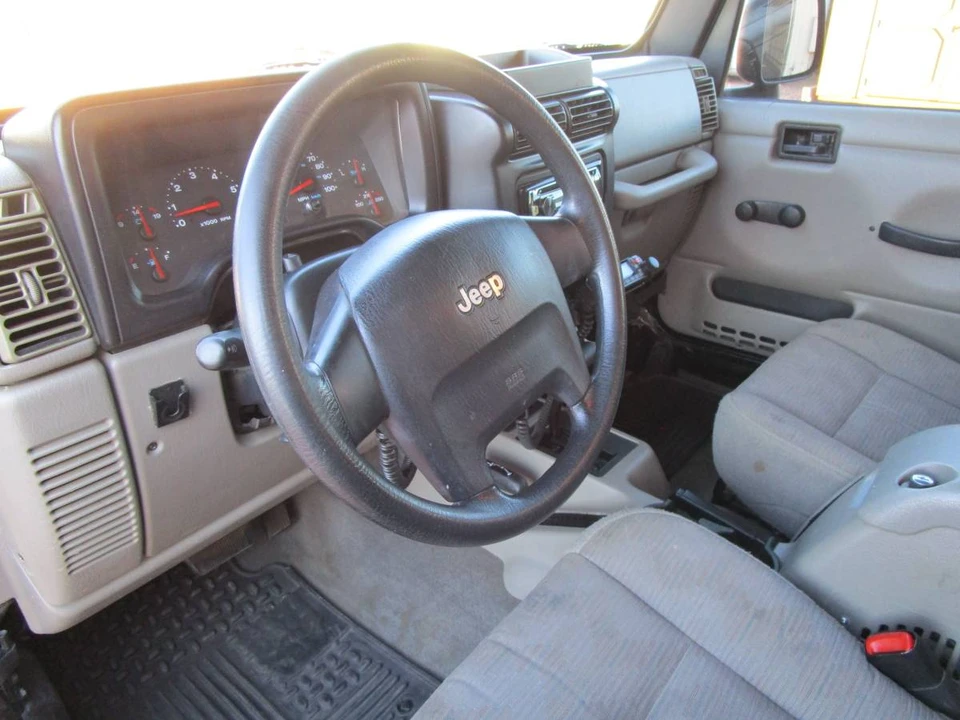 2004 Jeep TJ Wrangler - Image 18 of 24