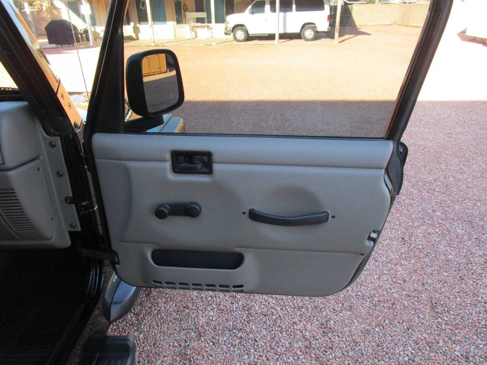 2004 Jeep TJ Wrangler - Image 21 of 24