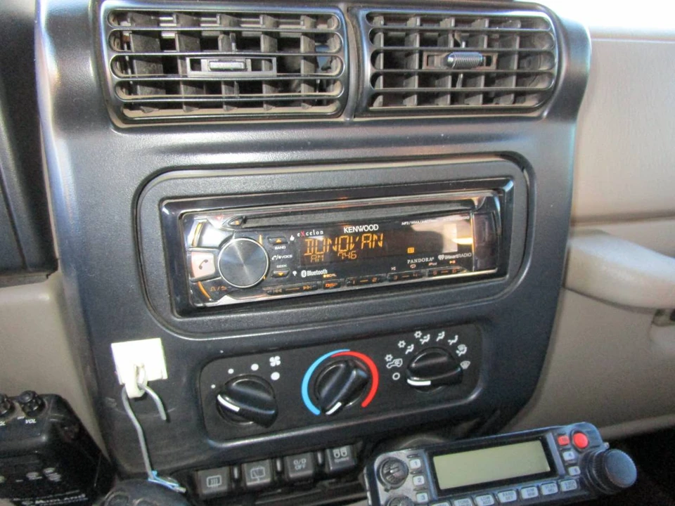 2004 Jeep TJ Wrangler - Image 12 of 24