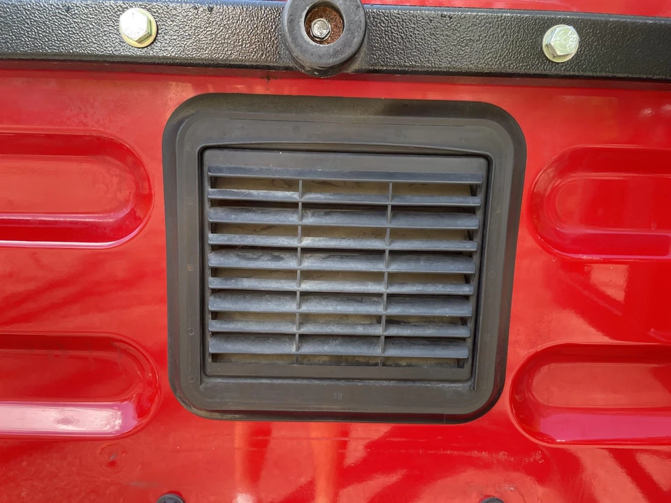 2004 Jeep TJ Wrangler - Image 13 of 31