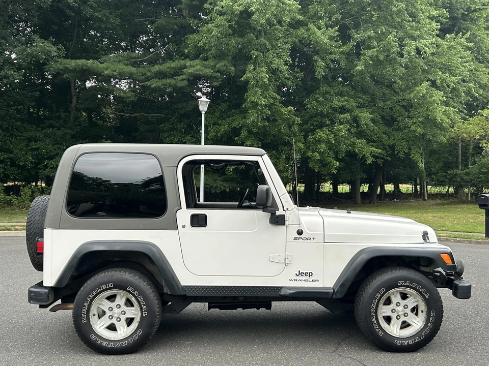 2004 Jeep TJ Wrangler - Image 9 of 31