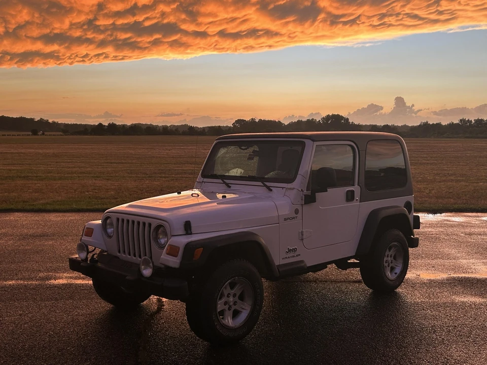 2004 Jeep TJ Wrangler - Image 17 of 31