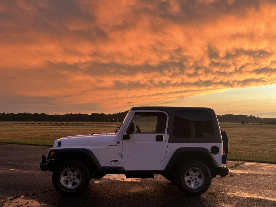 2004 Jeep TJ Wrangler - Image 18 of 31