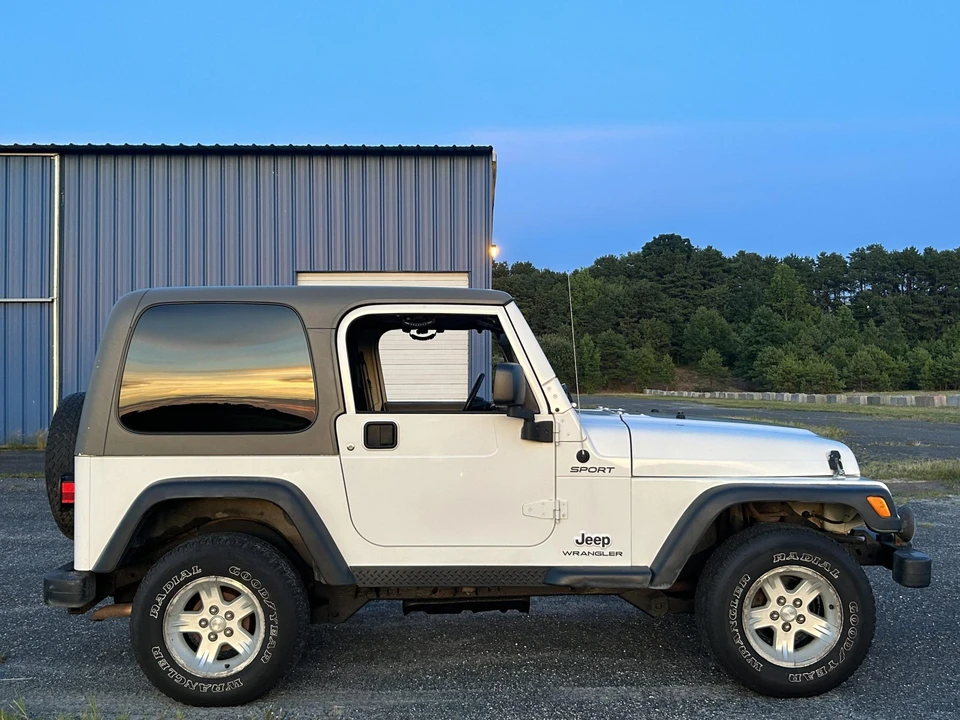 2004 Jeep TJ Wrangler - Image 25 of 31