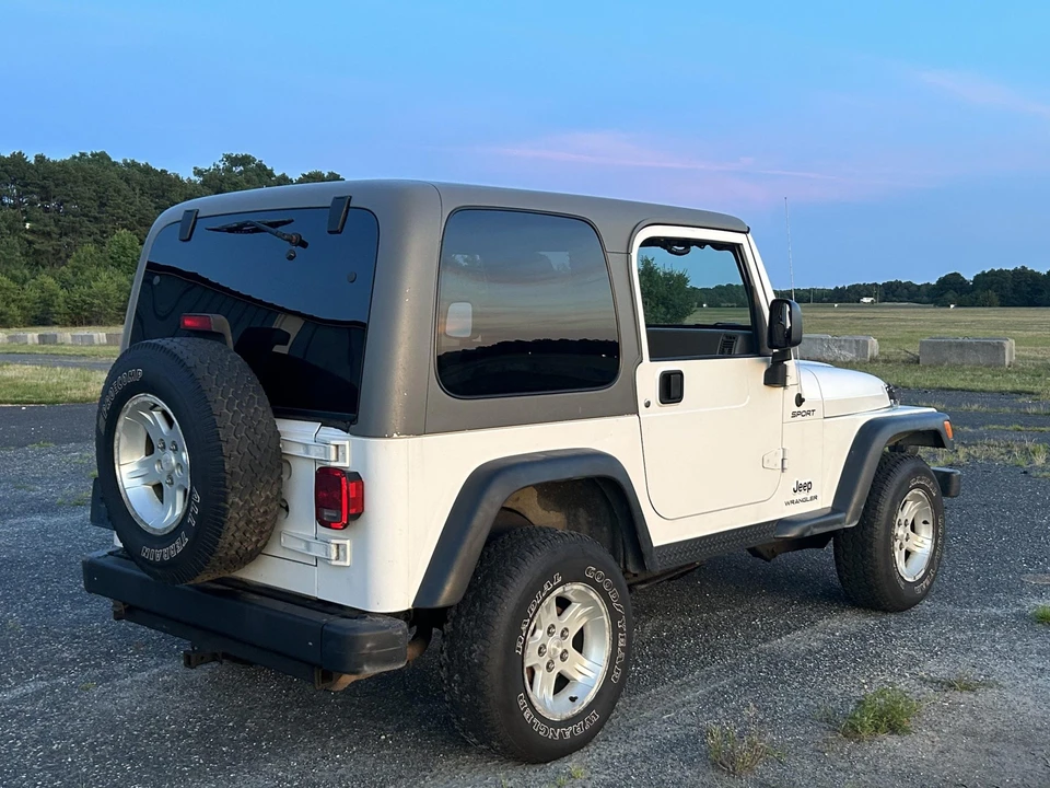 2004 Jeep TJ Wrangler - Image 24 of 31